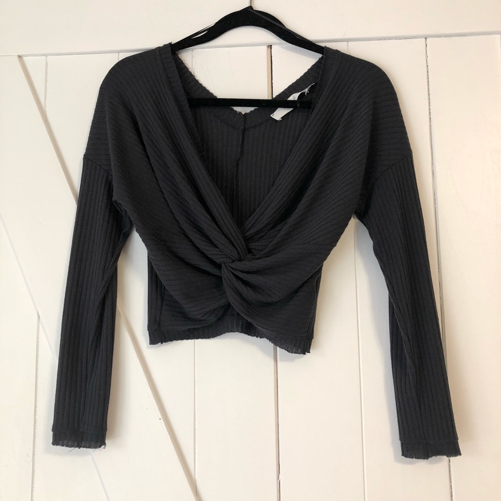 ASTR front knot cropped sweater